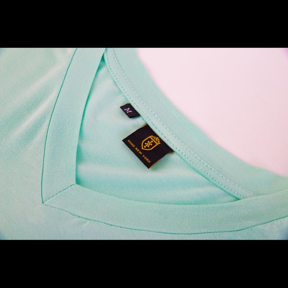 kING NEW YORK, V-NECK T-SHIRT, LIGHT TURQUOISE. - Picture 2 of 14